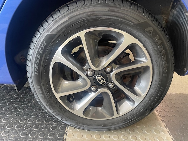 Used Hyundai i10 2019 for sale - 75346189: Photo 8