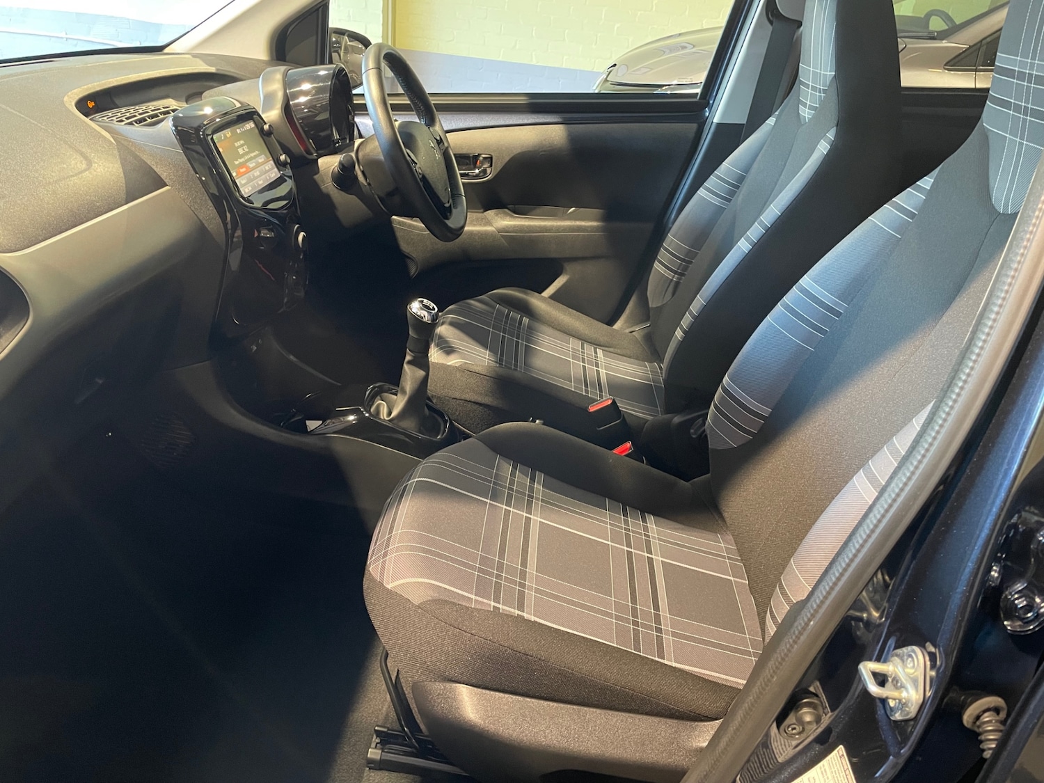 Used Peugeot 108 2016 for sale - 77847601: Photo 15