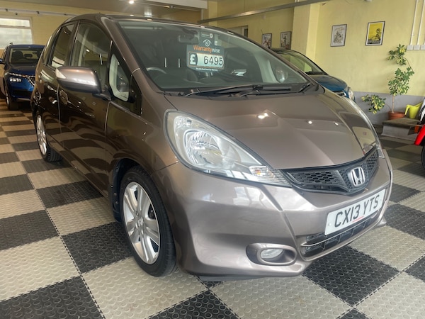 Used Honda Jazz 2013 for sale - 75523684: Photo 1