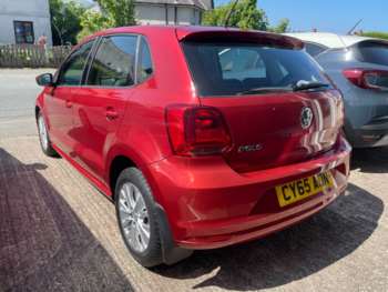 Used Volkswagen Polo 2015 for sale - 74682766: Photo