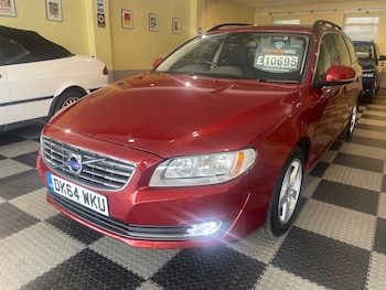 Used Volvo V70 2014 for sale - 75535989: Photo