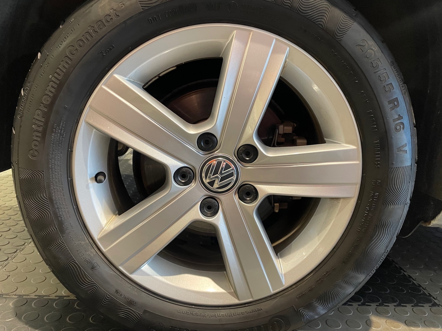 Used Volkswagen Golf 2014 for sale - 77207122: Photo 10