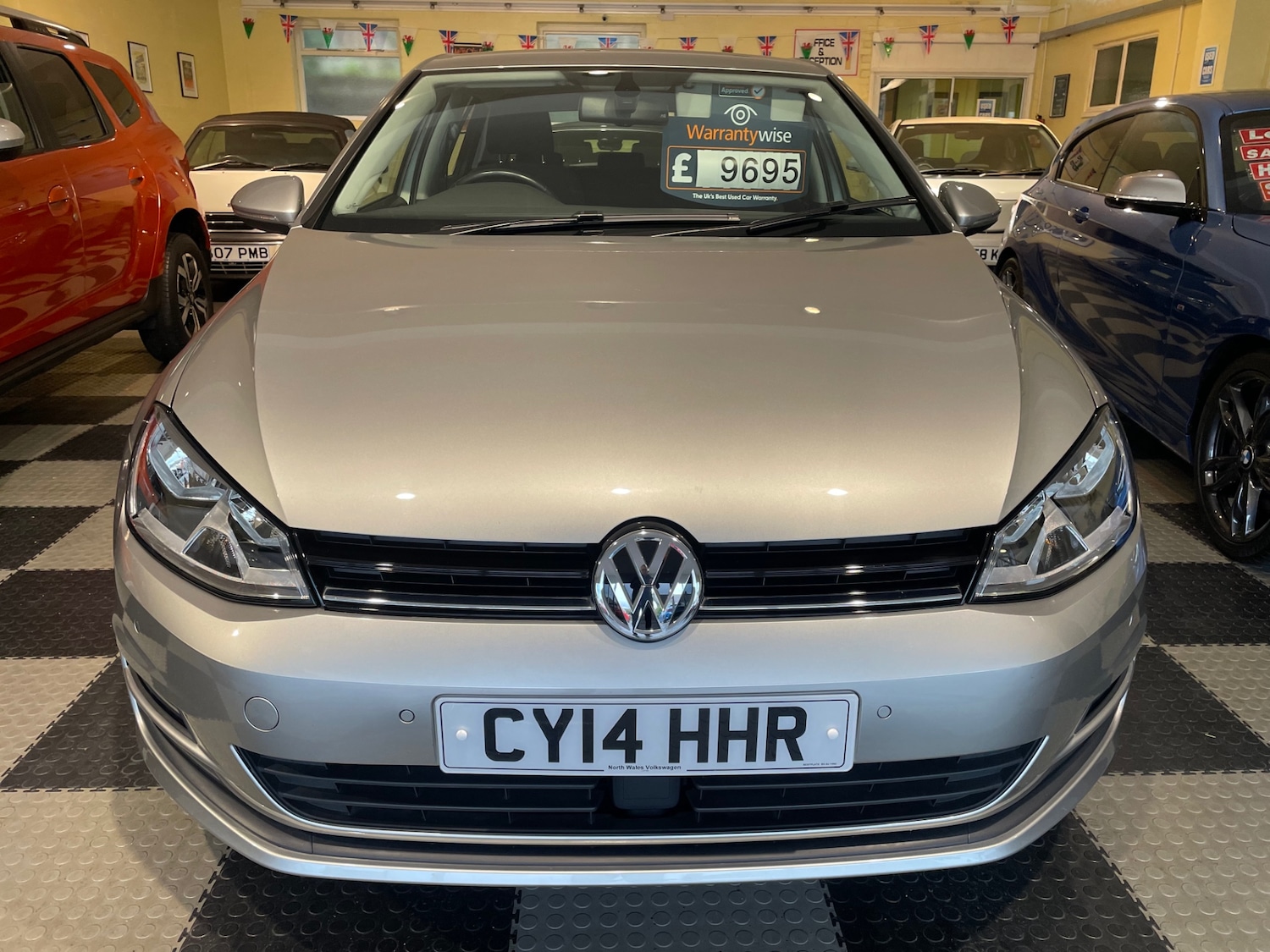 Used Volkswagen Golf 2014 for sale - 77207122: Photo 2