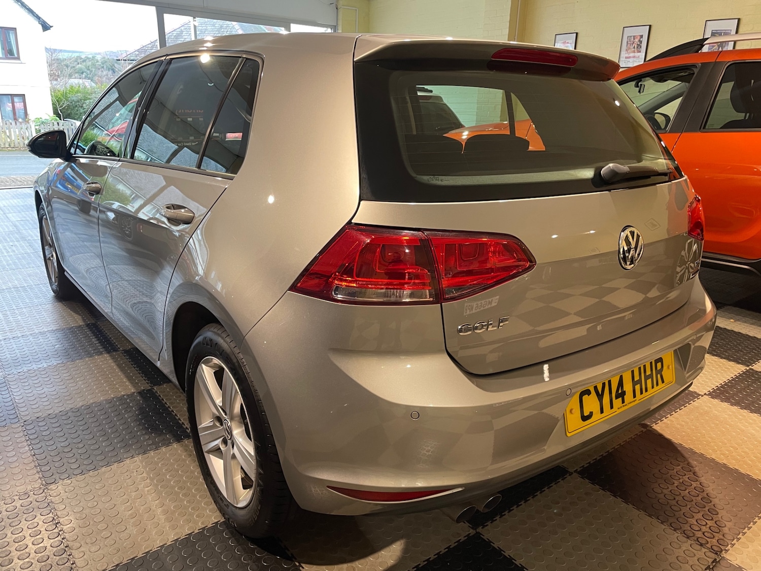 Used Volkswagen Golf 2014 for sale - 77207122: Photo 4