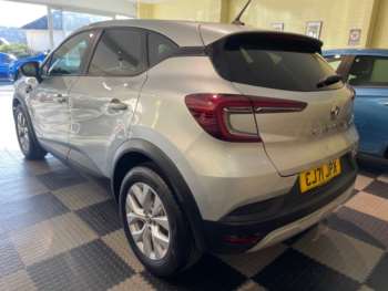 Used Renault Captur 2022 for sale - 74235945: Photo