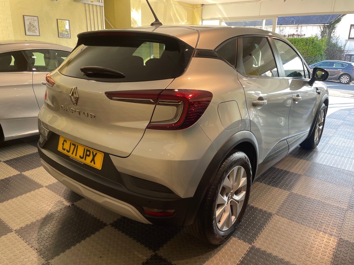Vehicle 6