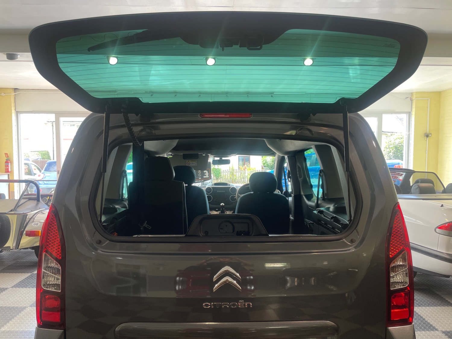 Vehicle 21