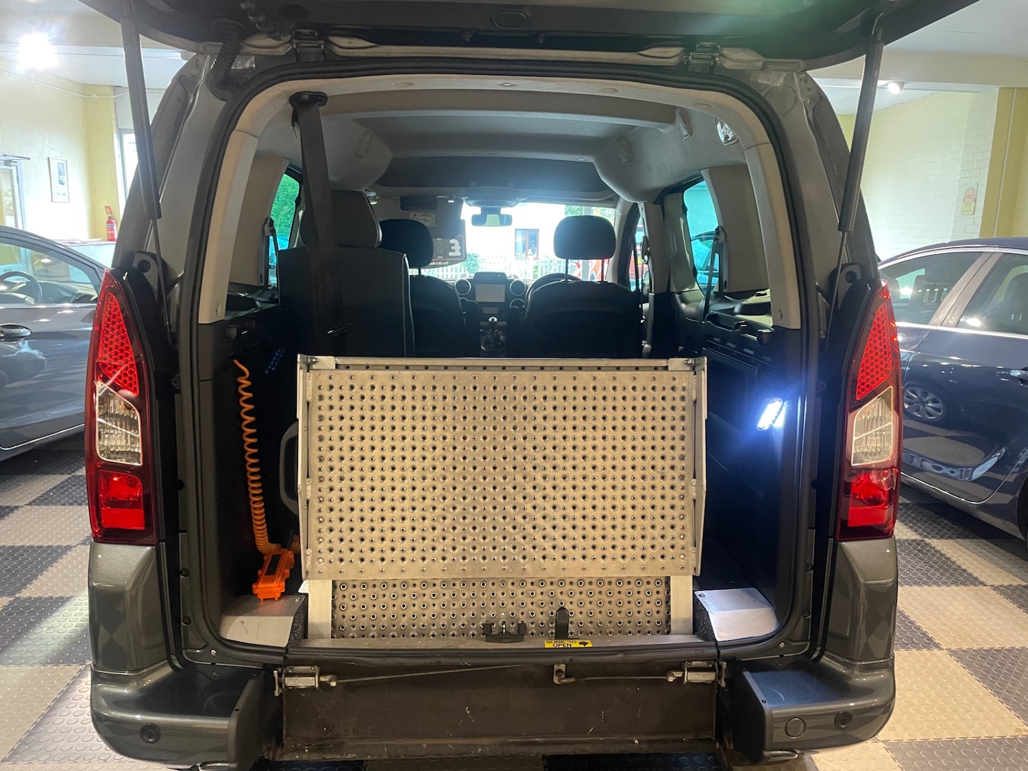 Used Citroen Berlingo Multispace 2018 for sale - 76263420: Photo 19