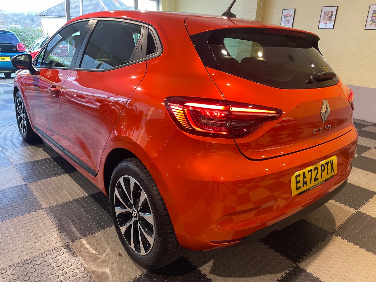 Used Renault Clio 2022 for sale - 76684556: Photo 4