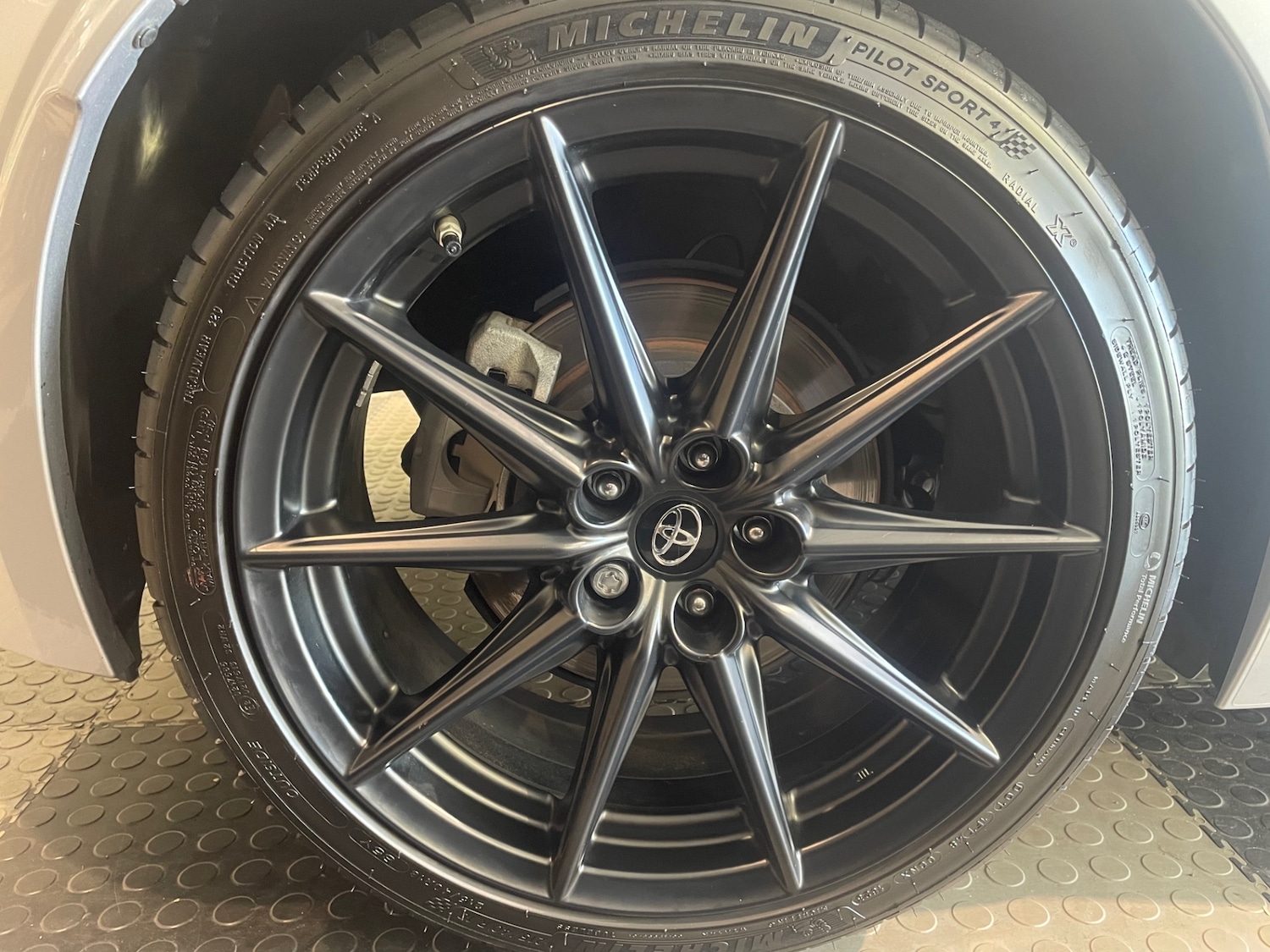 Used Toyota GR86 2024 for sale - 76878274: Photo 12