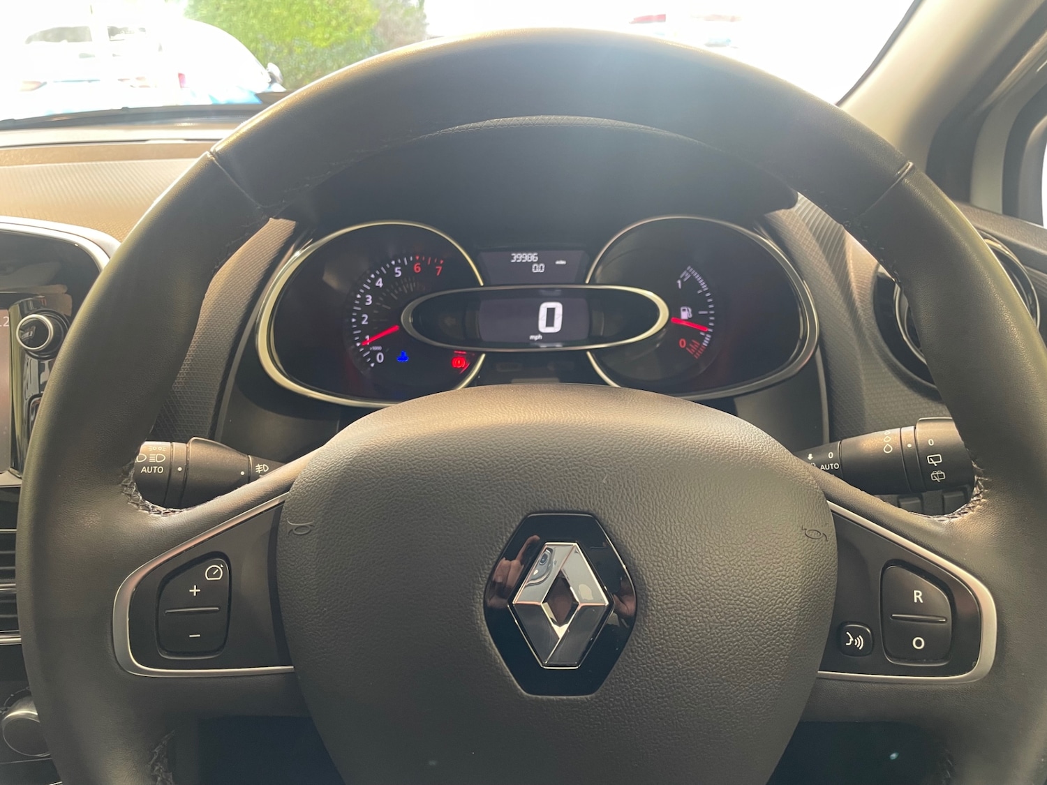 Used Renault Clio 2018 for sale - 77679416: Photo 12