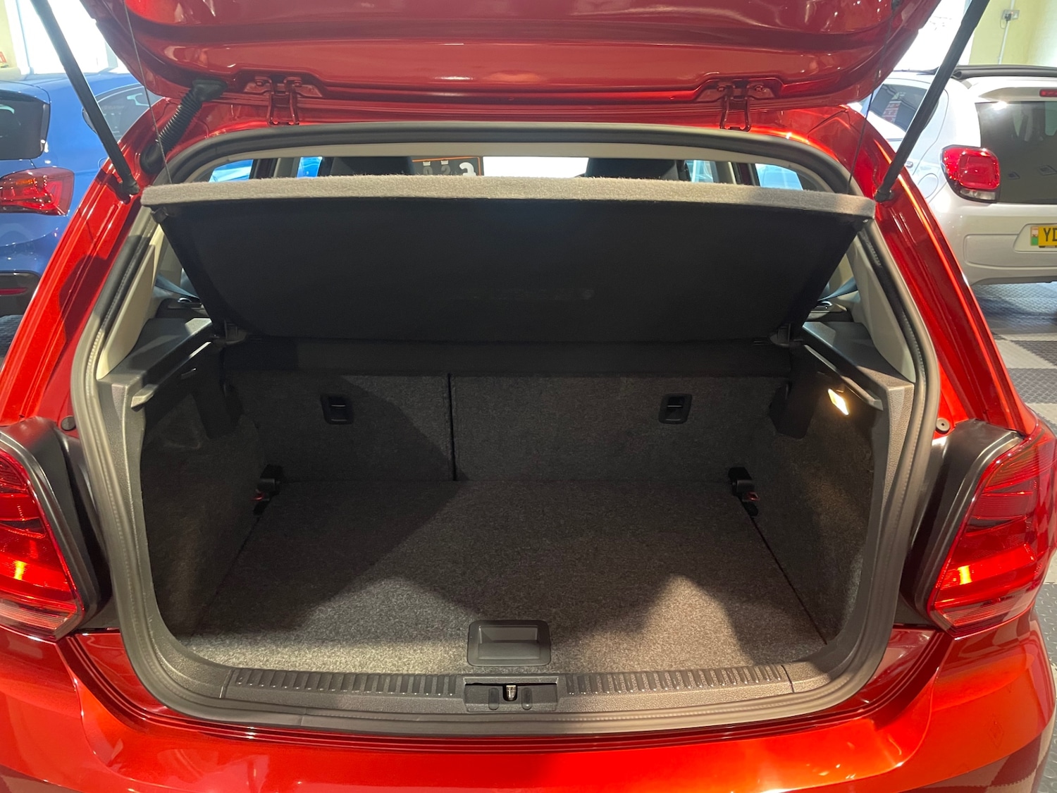 Used Volkswagen Polo 2014 for sale - 77517385: Photo 17