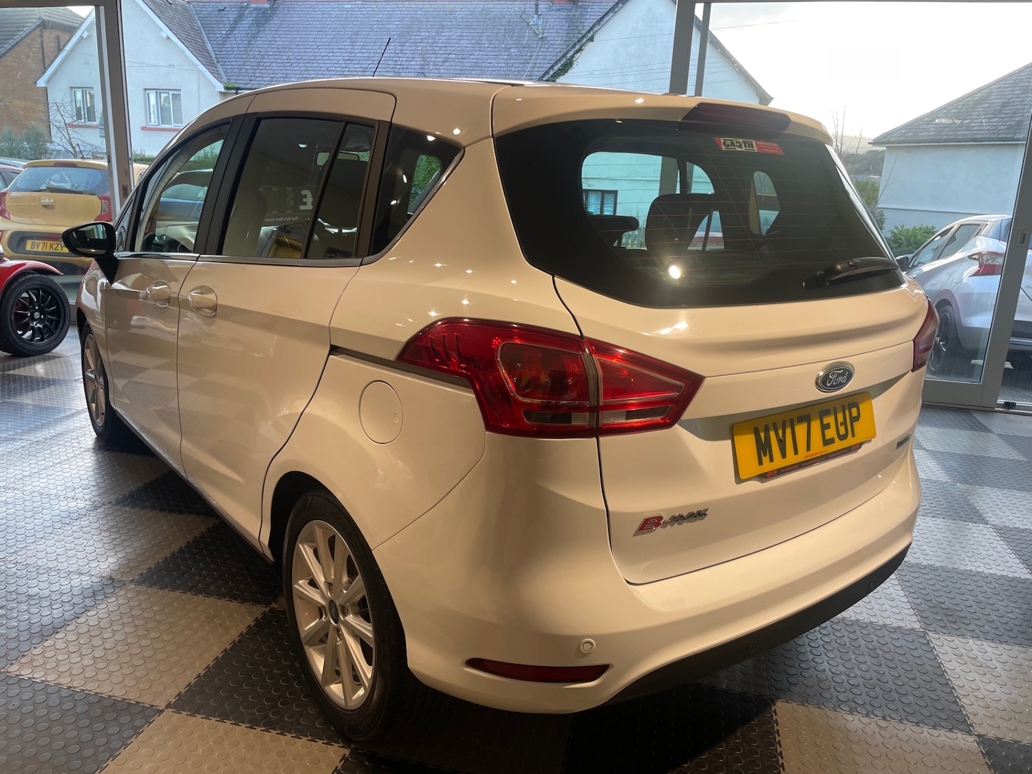 Used Ford B-MAX 2017 for sale - 76684545: Photo 4