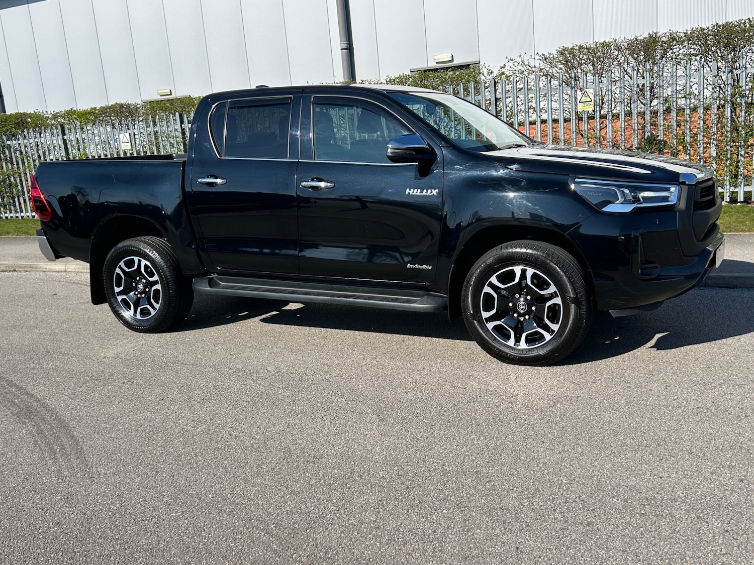 Used Toyota Hilux 2022 for sale - 77947003: Photo 22