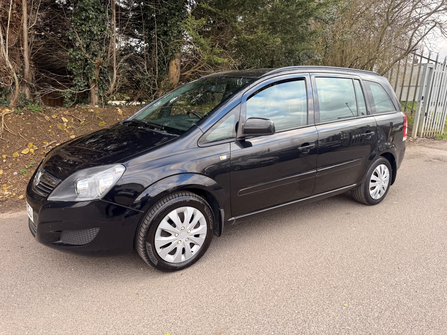 Used Vauxhall Zafira 2013 for sale - 77906313: Photo 24
