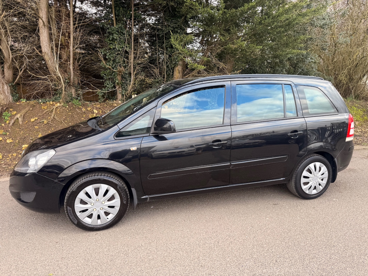 Used Vauxhall Zafira 2013 for sale - 77906313: Photo 25