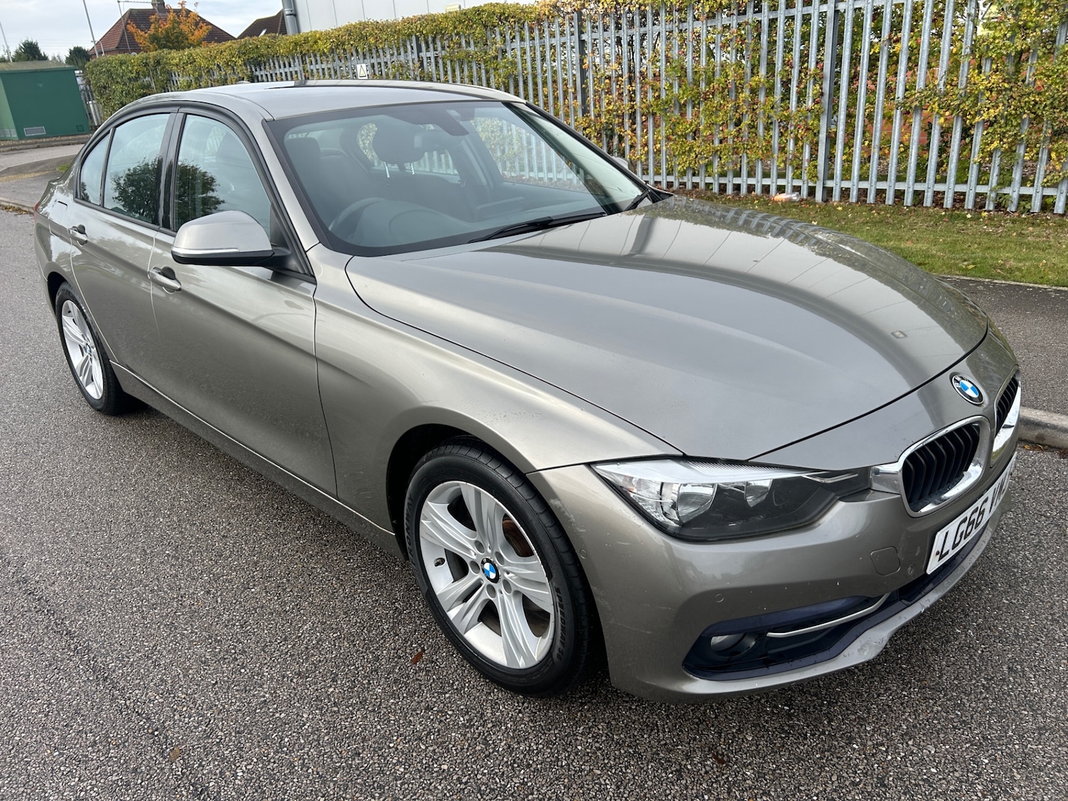 Used BMW 3 Series 2016 for sale - 77154635: Photo 1
