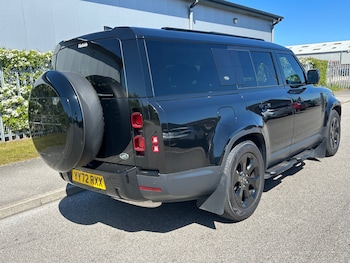 Used Land Rover Defender 2023 for sale - 78476777: Photo