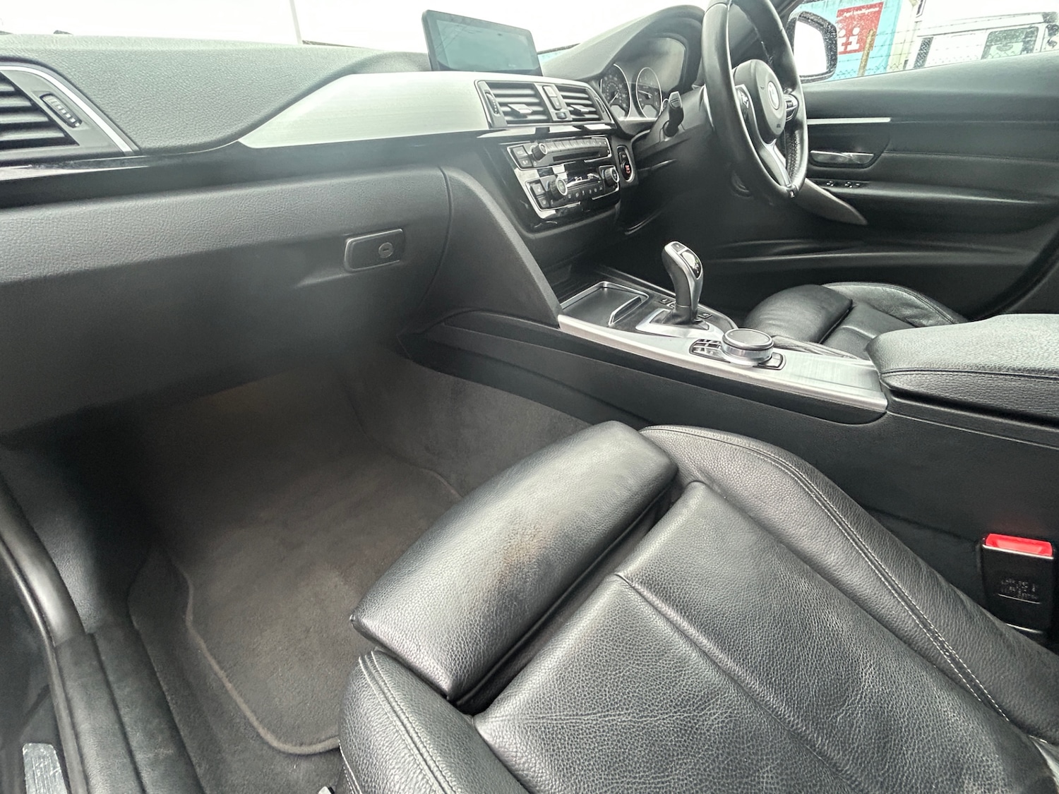 Used BMW 3 Series 2017 for sale - 77008465: Photo 38