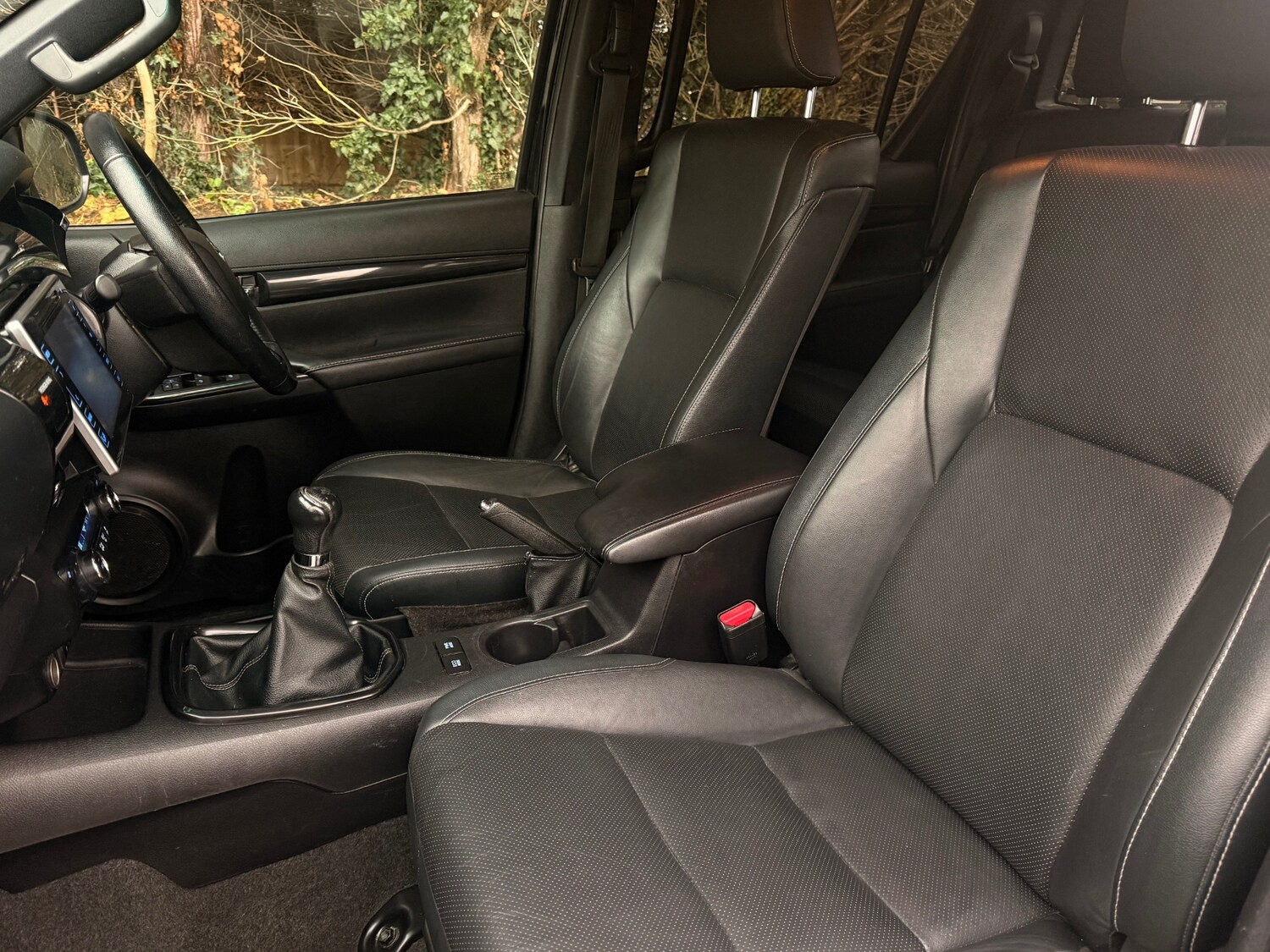 Used Toyota Hilux 2020 for sale - 77379508: Photo 61