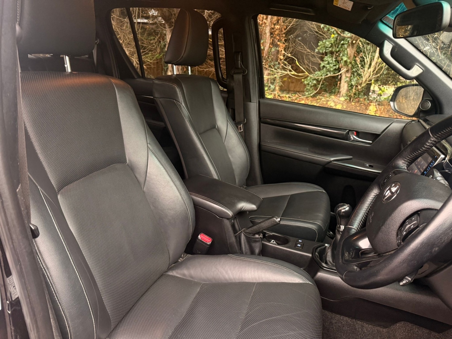 Used Toyota Hilux 2020 for sale - 77465960: Photo 32