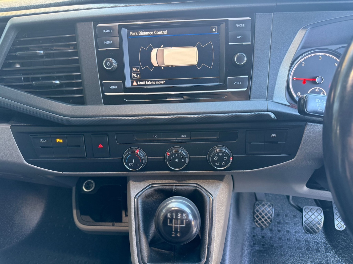 Used Volkswagen Transporter 2021 for sale - 78210013: Photo 26