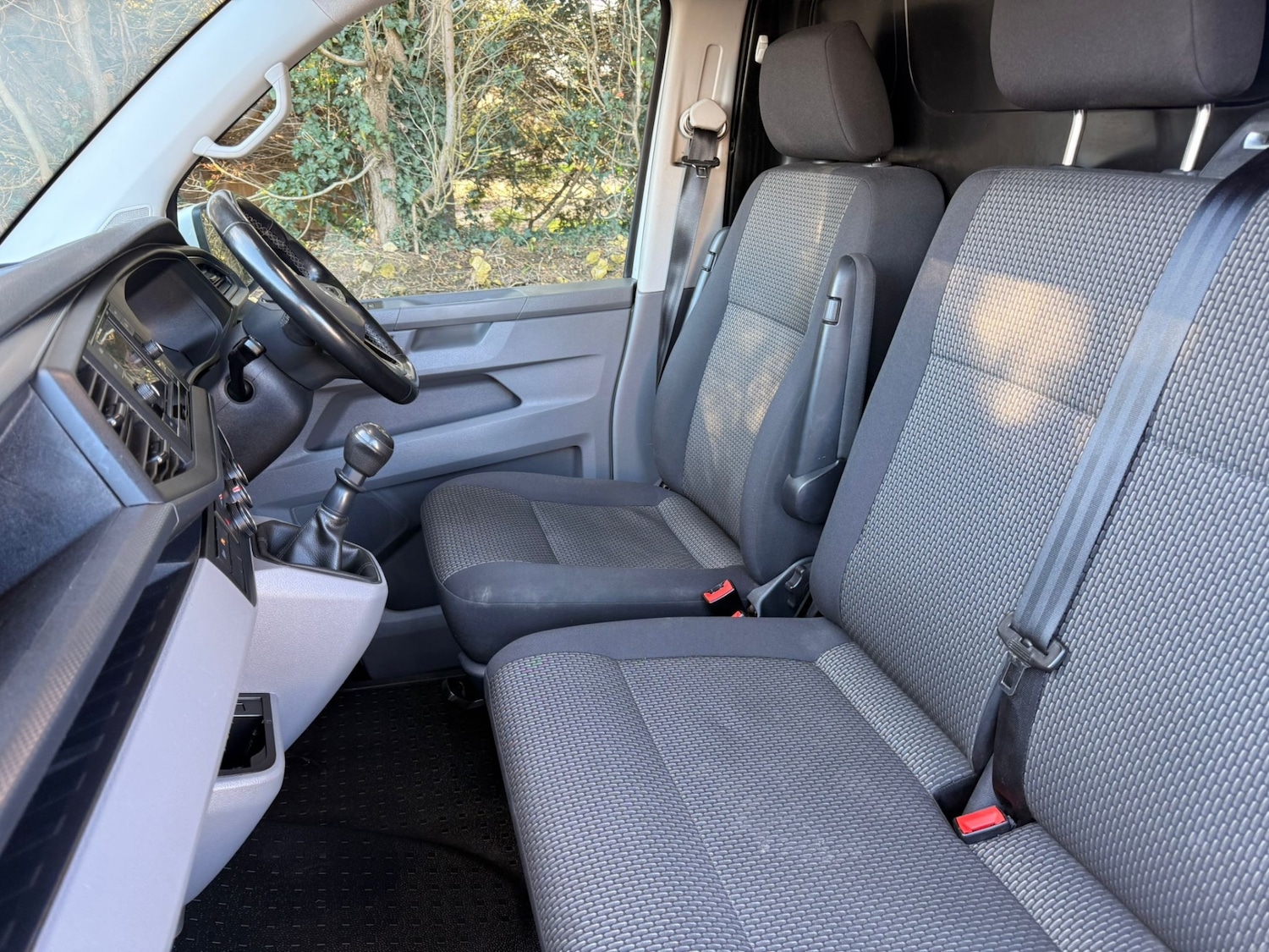 Used Volkswagen Transporter 2021 for sale - 78210013: Photo 36