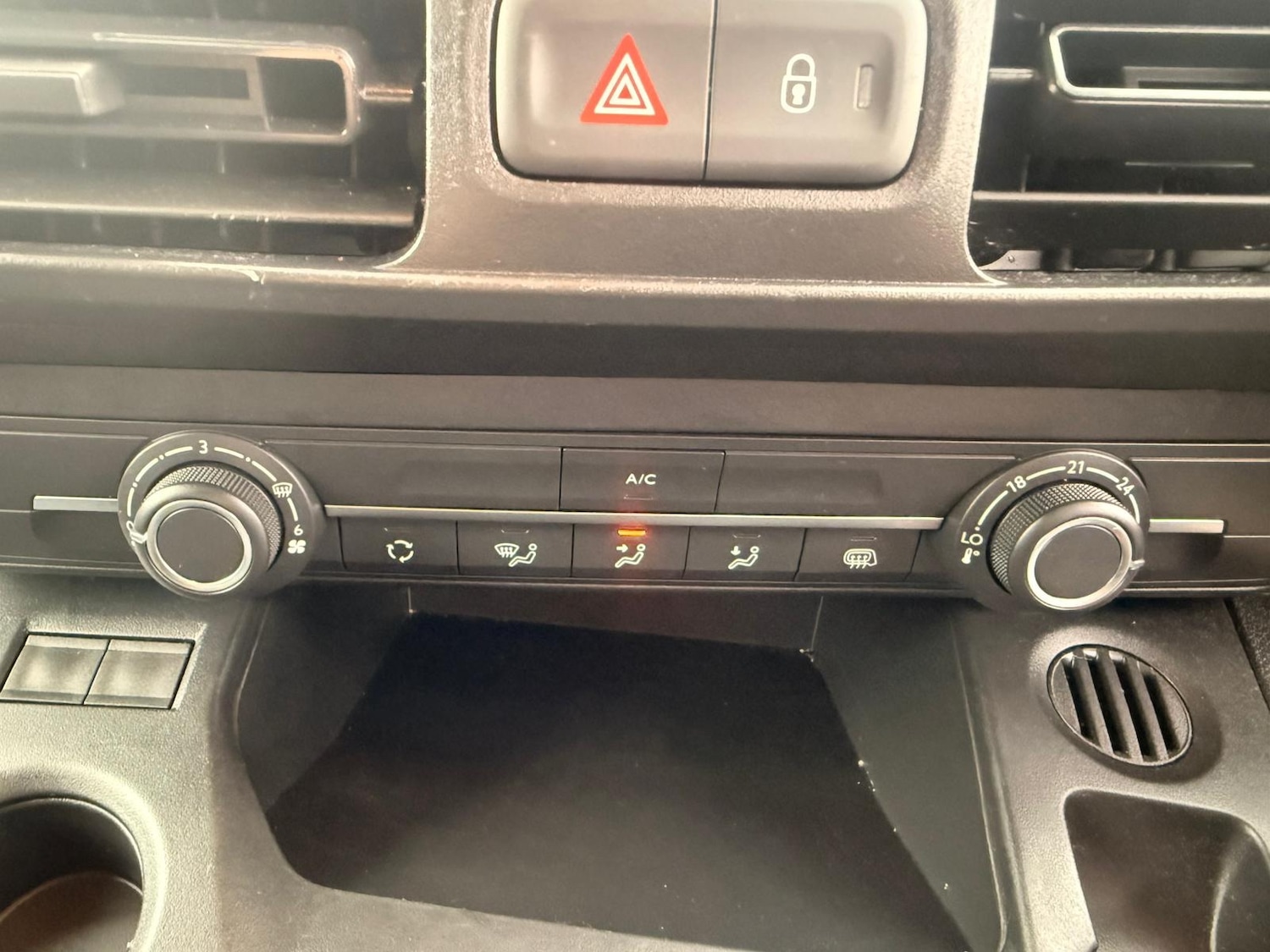 Used Toyota ProAce 2022 for sale - 77793011: Photo 53