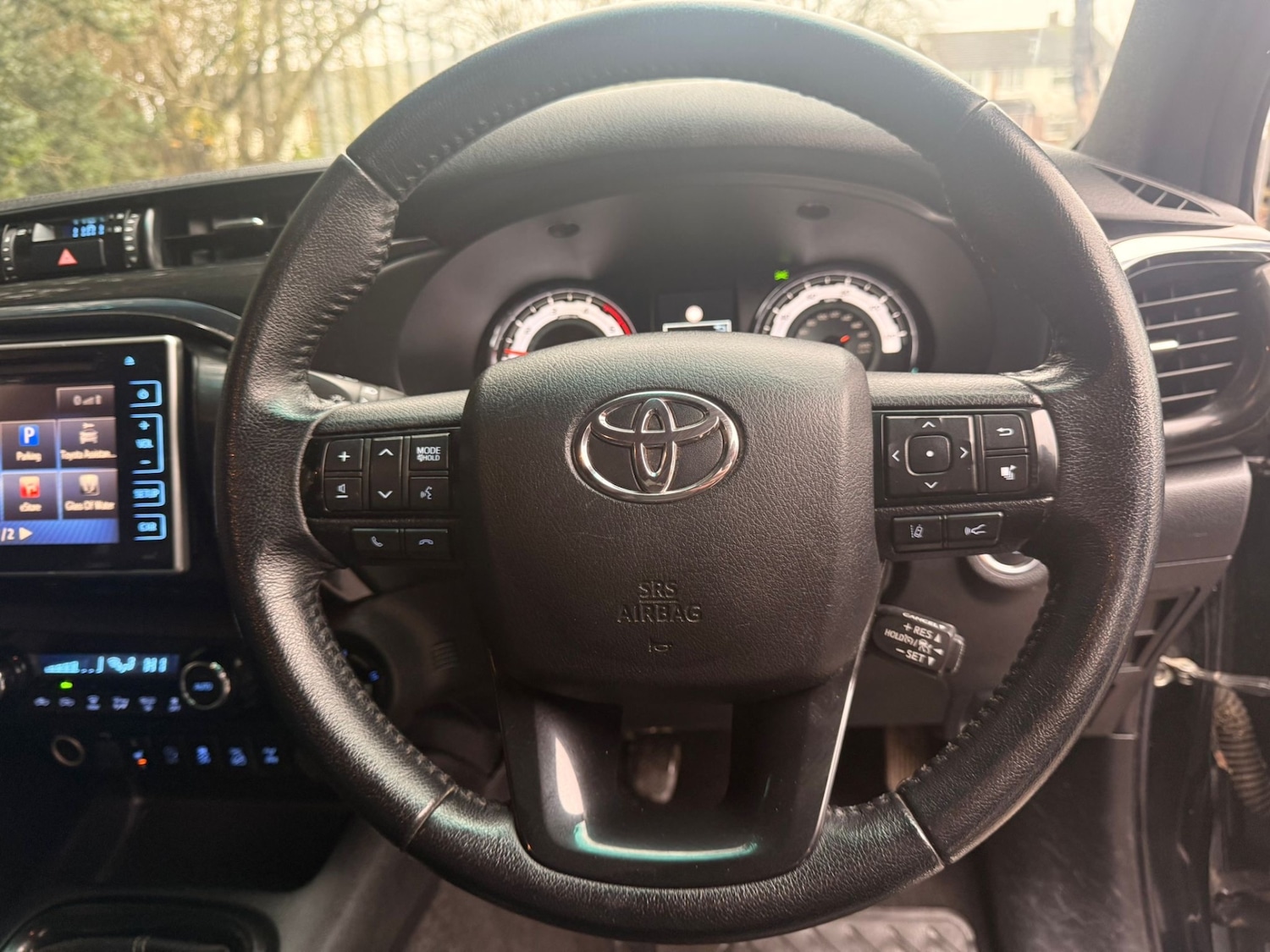 Used Toyota Hilux 2020 for sale - 77053148: Photo 46