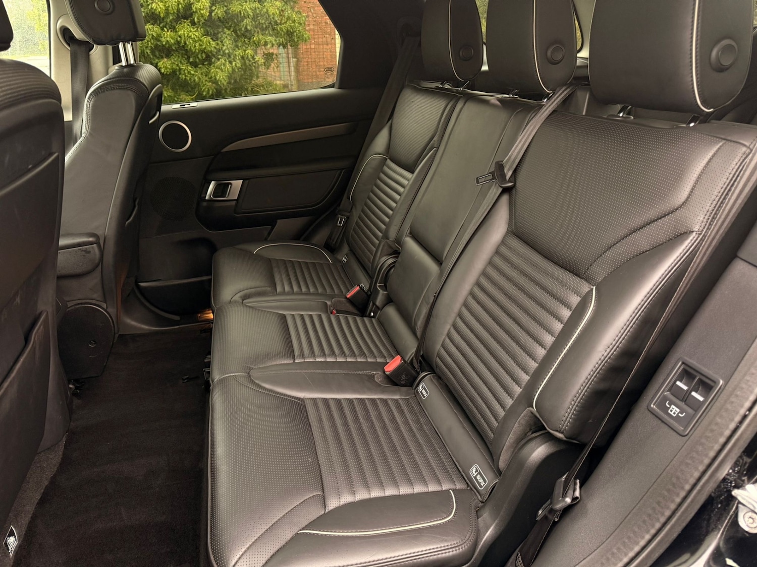 Used Land Rover Discovery 2019 for sale - 77629030: Photo 30