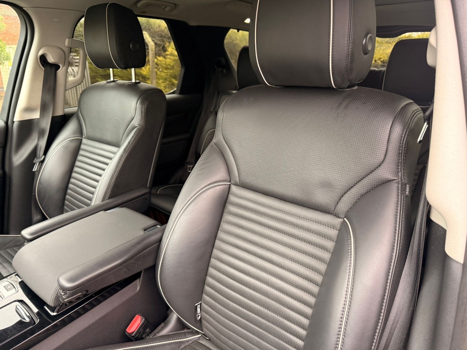 Used Land Rover Discovery 2019 for sale - 77629030: Photo 39