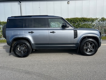 Used Land Rover Defender 2023 for sale - 78476698: Photo