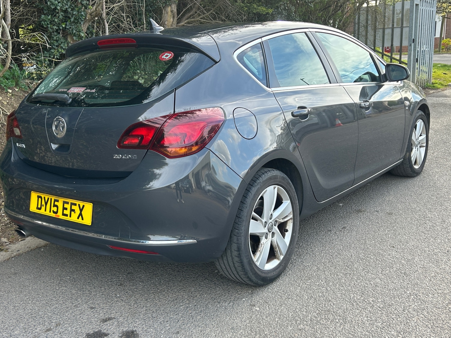 Used Vauxhall Astra 2015 for sale - 78202454: Photo 3
