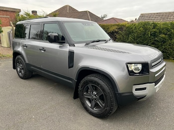 Used Land Rover Defender 2023 for sale - 78965078: Photo