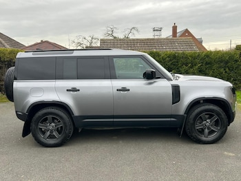 Used Land Rover Defender 2023 for sale - 78965078: Photo