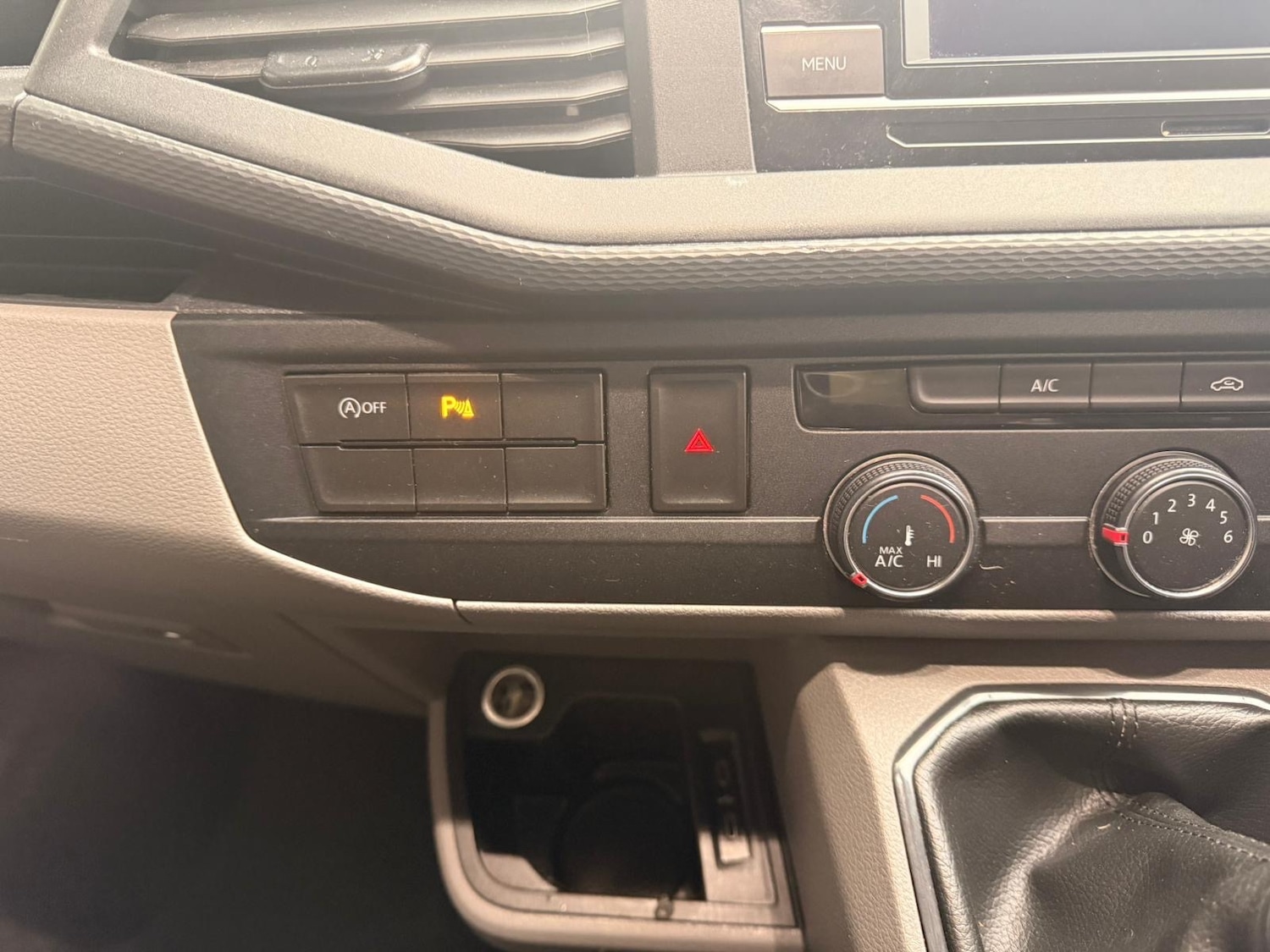 Used Volkswagen Transporter 2021 for sale - 77154614: Photo 40