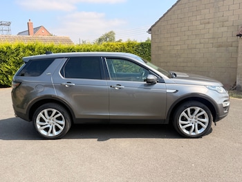 Used Land Rover Discovery Sport 2019 for sale - 79241833: Photo