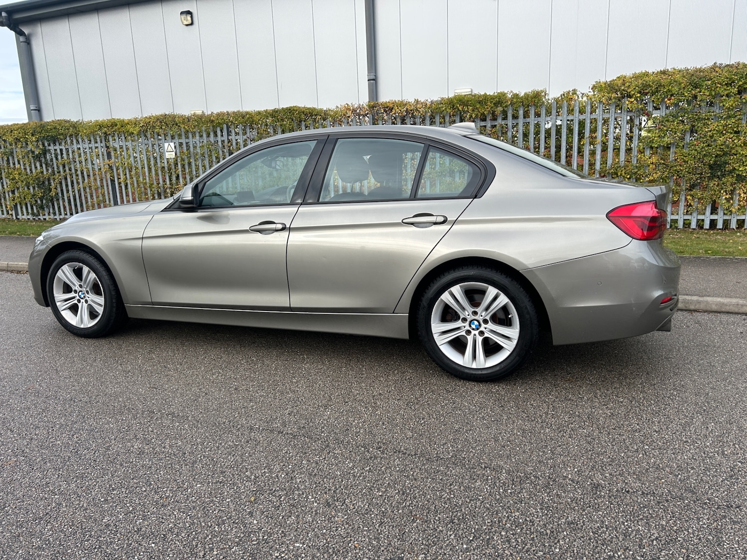 Used BMW 3 Series 2016 for sale - 77053502: Photo 39
