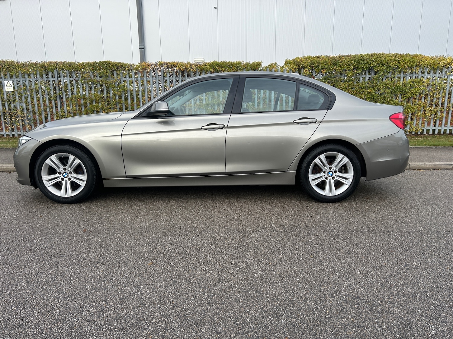 Used BMW 3 Series 2016 for sale - 77053502: Photo 41