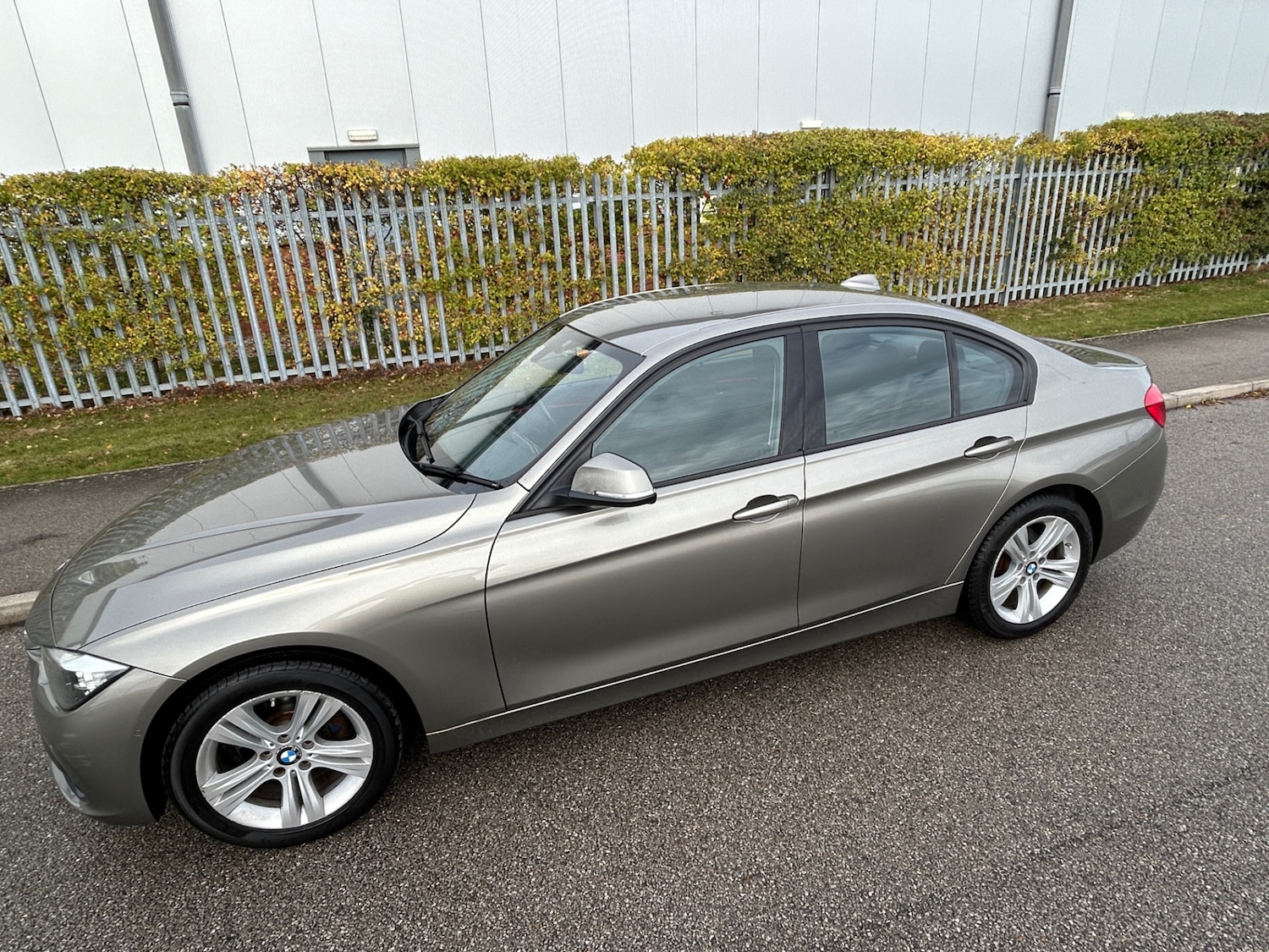 Used BMW 3 Series 2016 for sale - 77053502: Photo 42