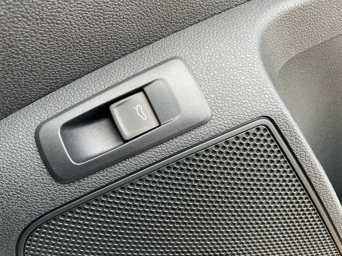 Used Skoda Karoq 2025 for sale - 77177588: Photo 13