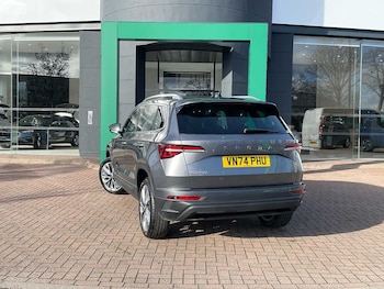 Used Skoda Karoq 2024 for sale - 76400274: Photo