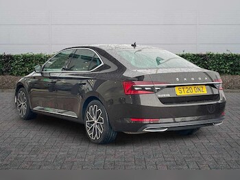 Used Skoda Superb 2020 for sale - 76800634: Photo