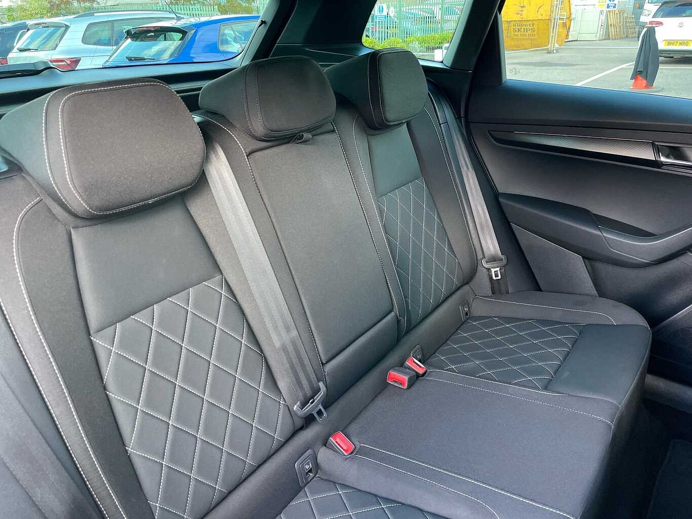 Used Skoda Karoq 2022 for sale - 76111217: Photo 8