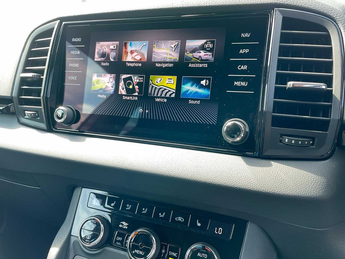 Used Skoda Karoq 2024 for sale - 77176863: Photo 17