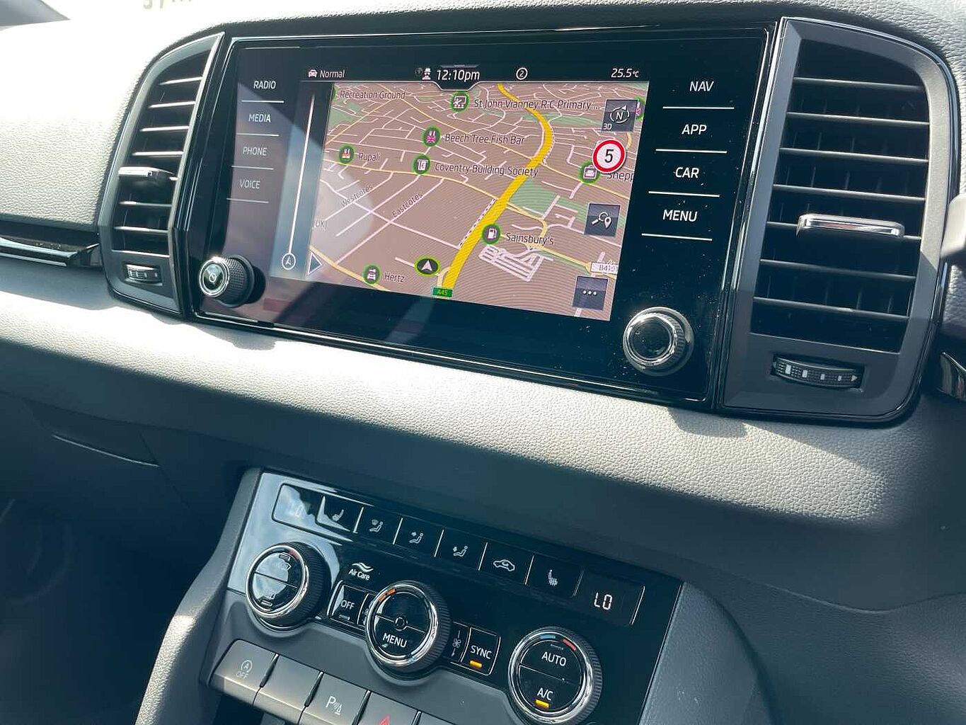 Used Skoda Karoq 2024 for sale - 77176863: Photo 19