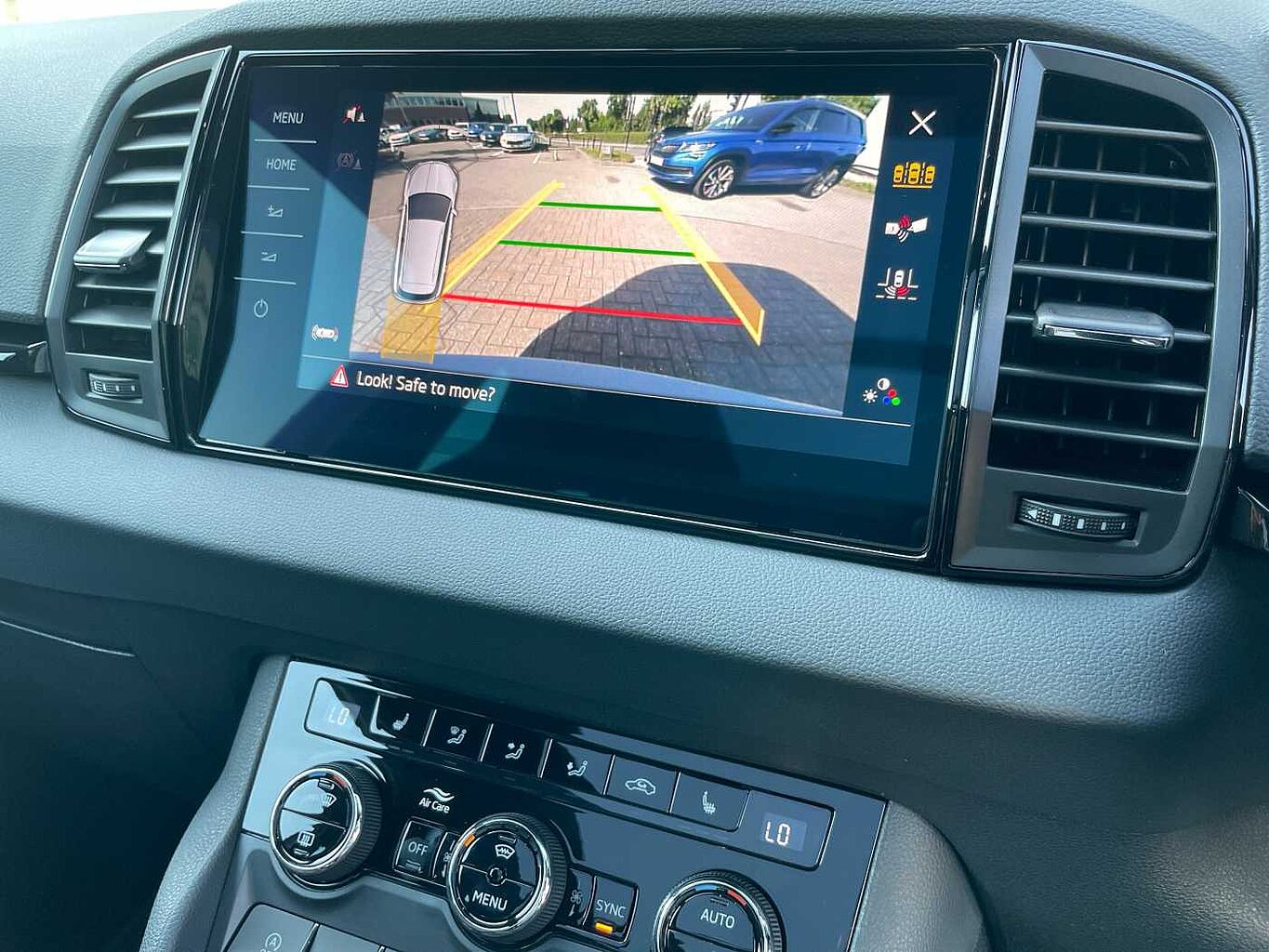 Used Skoda Karoq 2025 for sale - 77840961: Photo 19