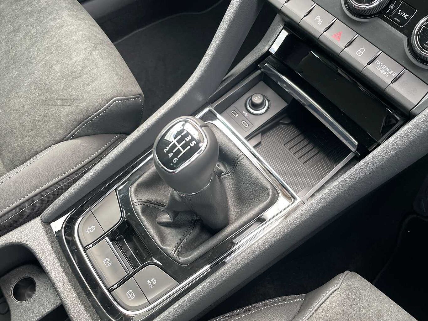 Used Skoda Karoq 2025 for sale - 76110948: Photo 14