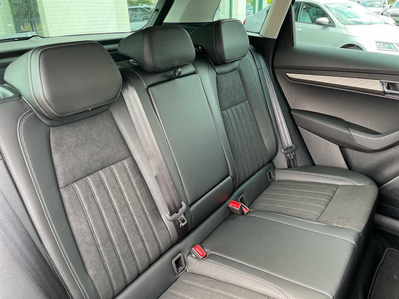 Used Skoda Karoq 2025 for sale - 76110948: Photo 8