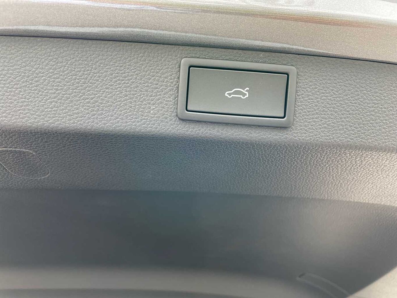 Used Skoda Karoq 2025 for sale - 76111195: Photo 11